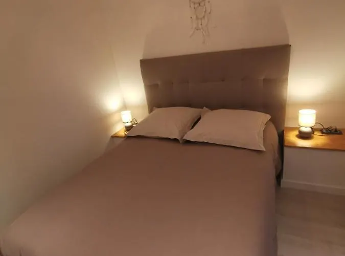 2 Pièces Vieux-nice N Appartement Nice